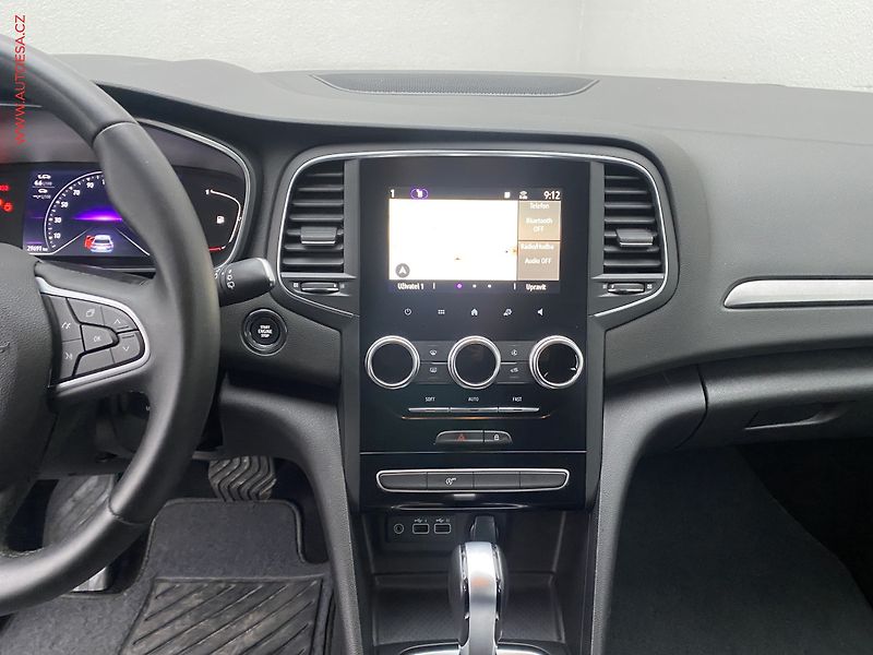 Renault Mégane (2023) 1.5dCi, AT, navi, LED - fotka 12 z 17
