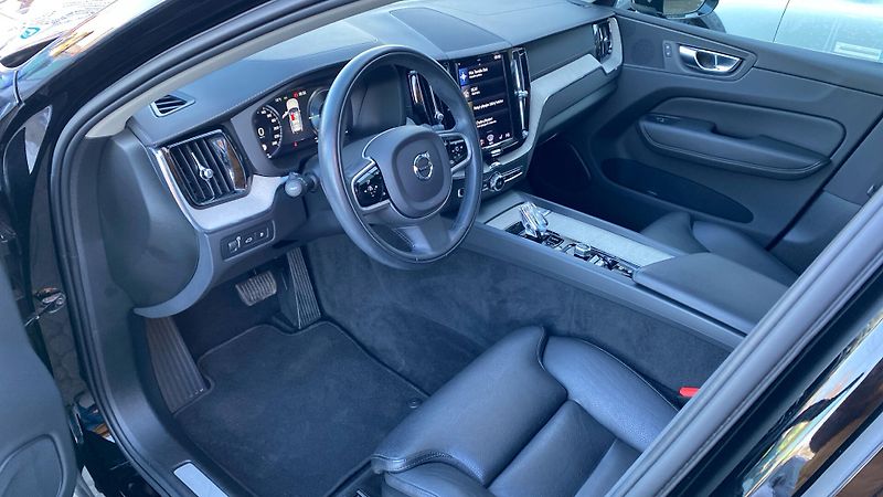 Volvo XC60 INSCRIPTION, T6 AWD RECHARGE, - fotka 5 z 33