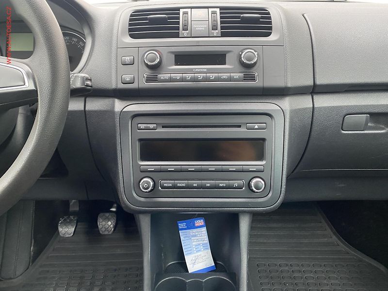 Škoda Roomster (2014) 1.2 TSi, Ambition - fotka 12 z 15