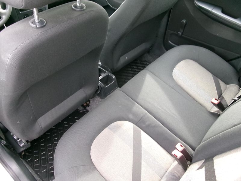 Škoda Fabia (2006) 1,4 16V KLIMA 2.MAJ - fotka 12 z 23