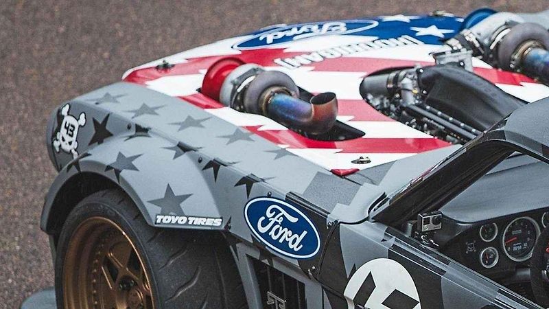 Ken Block, Ford Mustang Hoonicorn a takzvaná Climbkhana na hoře Pikes Peak.