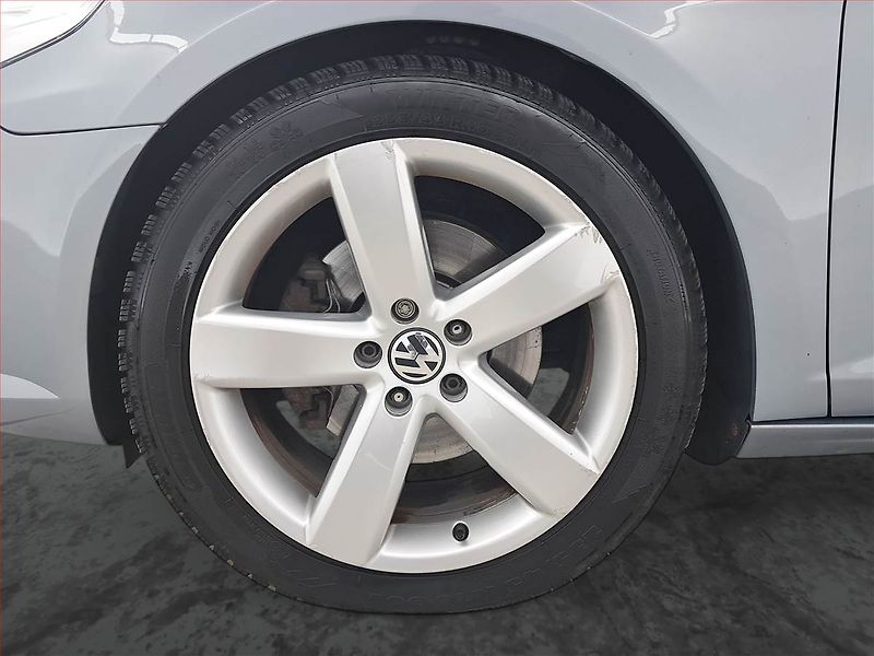 Volkswagen Passat CC (2010) 2.0 TDI, Navi, Xenony - fotka 14 z 24