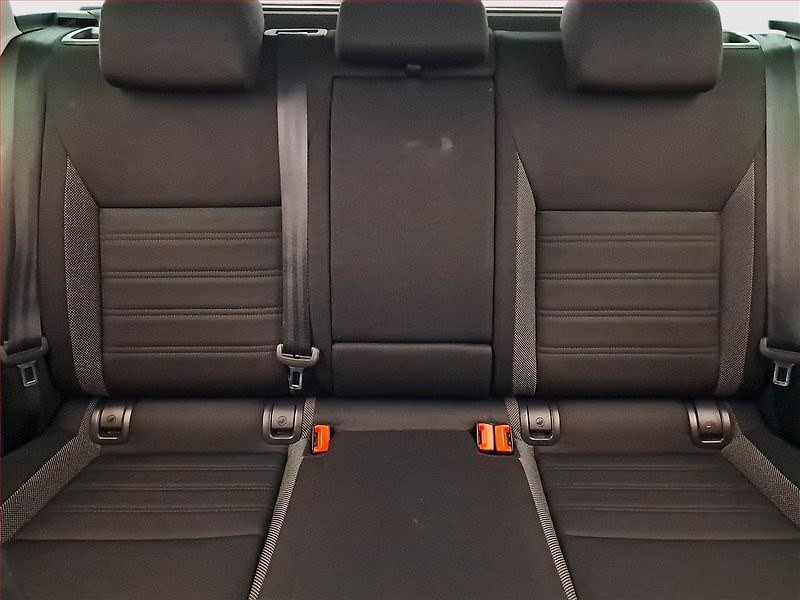 Škoda Octavia (2019) Ambition 1.5 TSI, Serv.kniha - fotka 10 z 21