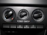Škoda Rapid 1,2 TSi 66kW 2.maj.ČR 57tkm! - náhled 20