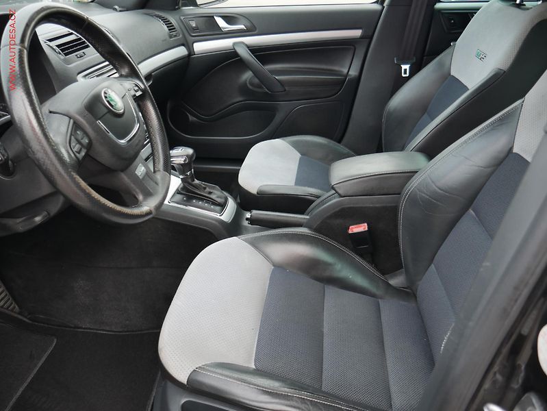 Škoda Octavia (2011) 2.0 TDi, RS, DSG, bixen - fotka 9 z 20