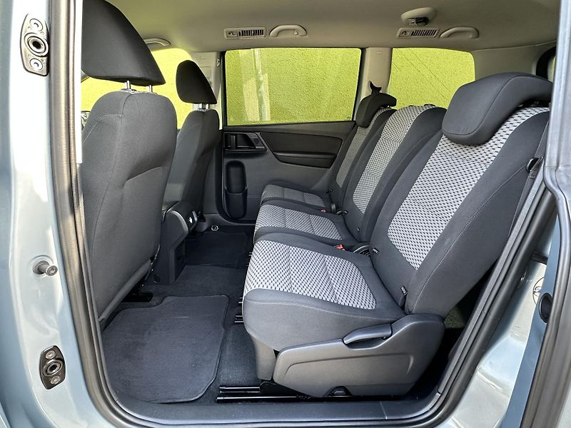 Volkswagen Sharan (2011) 2.0TDI/103kW * 5.Míst * TZ  - fotka 17 z 30
