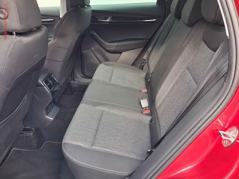 Škoda Karoq (2018) 1.6 TDi, Style, DSG, TZ, navi - fotka 10 z 18