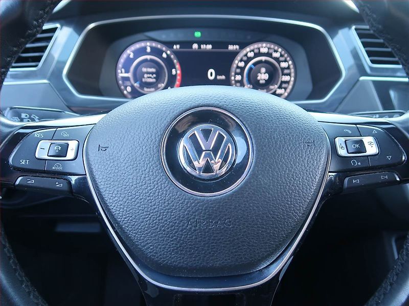 Volkswagen Tiguan (2018) 2.0 TDI, 4X4, Automat, Navi - fotka 17 z 19