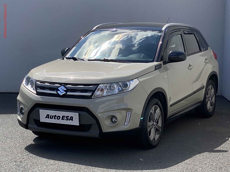 Suzuki Vitara (2017) 1.6 VVT, Comfort, AT, +kola - fotka 3 z 18
