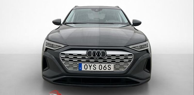 Audi Q8 e-tron 55 Q Kamera Tažné LED Vzduch  - fotka 3 z 28