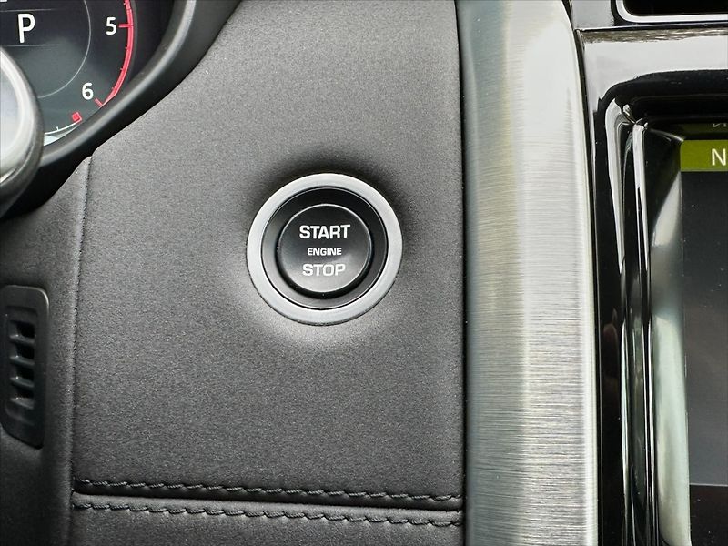 Land Rover Discovery 3,0 TDV6 190kW-HSE-CZ-DPH - fotka 44 z 49