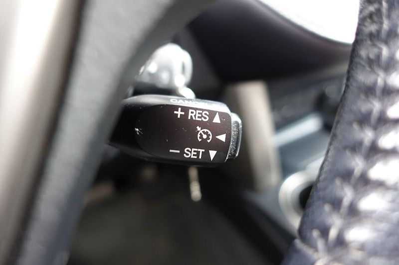 Toyota RAV4 2.0 VVT-i AWD Multidrive S Act - fotka 28 z 30
