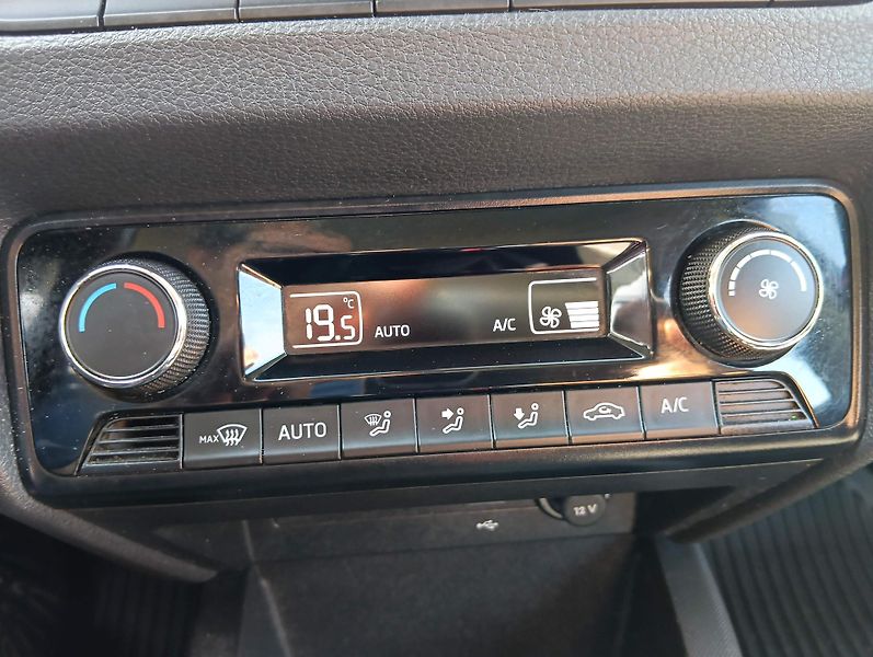 Škoda Fabia (2019) 1.0 81kW, Led, klima - fotka 17 z 31