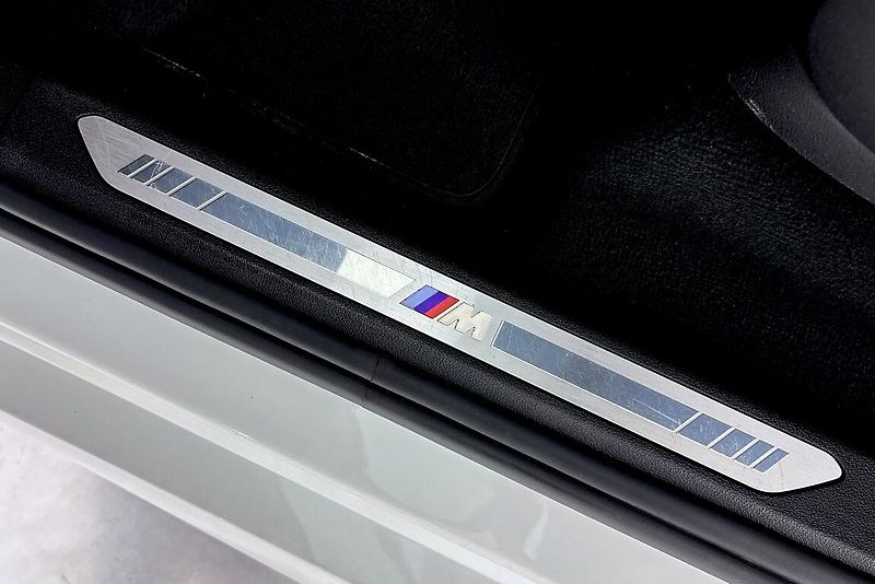 BMW X5 xDrive40i - fotka 8 z 27