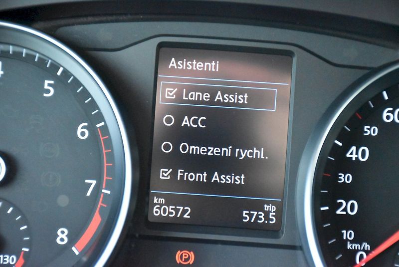 Volkswagen Passat (2021) COMBI ELEGANCE 1.5 TSI 110 kW - fotka 17 z 32