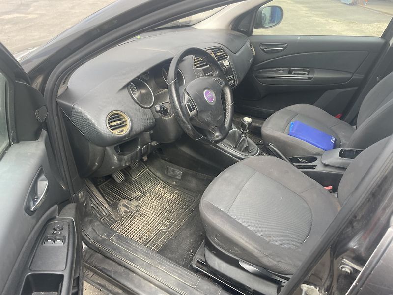 Fiat Bravo (2008) 1.9 JTD 88Kw NÁHRADNÍ DÍLY - fotka 4 z 4