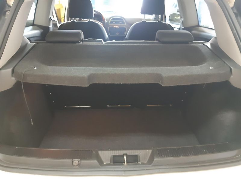 Fiat Punto 1.2 i KLIMA - fotka 10 z 17