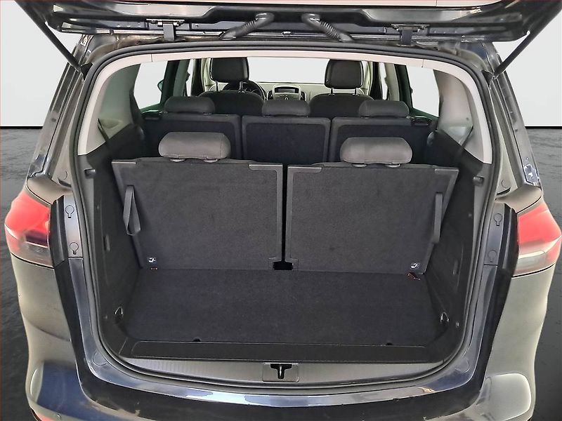 Opel Zafira (2013) 1.4 Turbo, 7 míst, Serv.kniha - fotka 15 z 17
