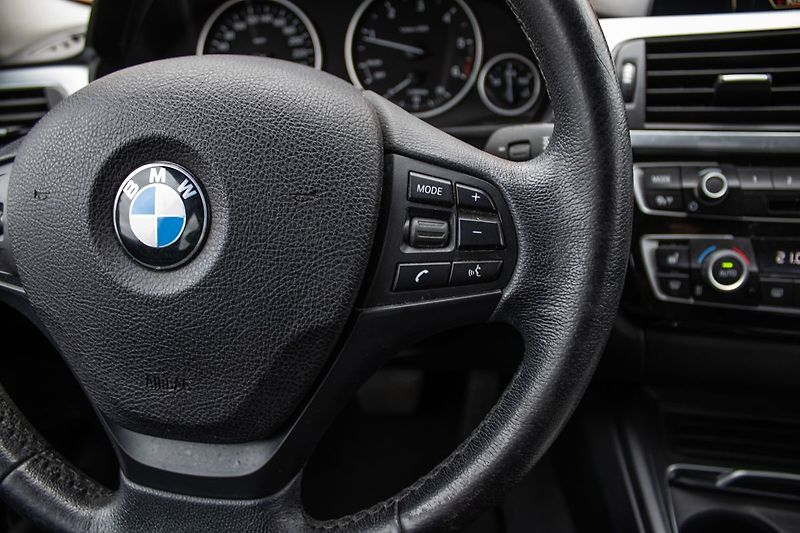 BMW Řada 3 - fotka 25 z 43