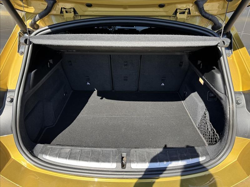 BMW X2 1,5 sDrive 18i M-Sport X DPH - fotka 13 z 30