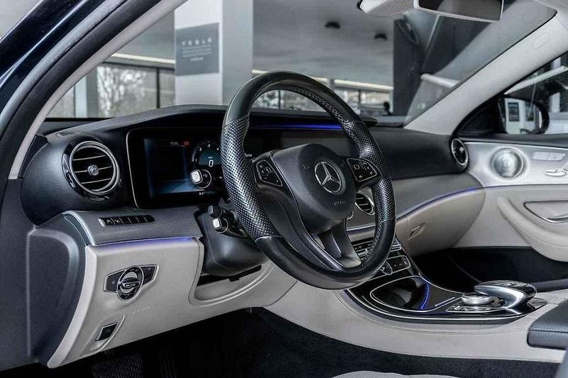 Mercedes-Benz třídy E 350d AMG.