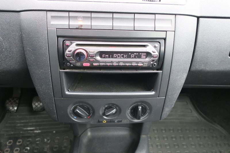 Škoda Fabia (2005) 1,2 47 kW Klima ČR - fotka 10 z 30