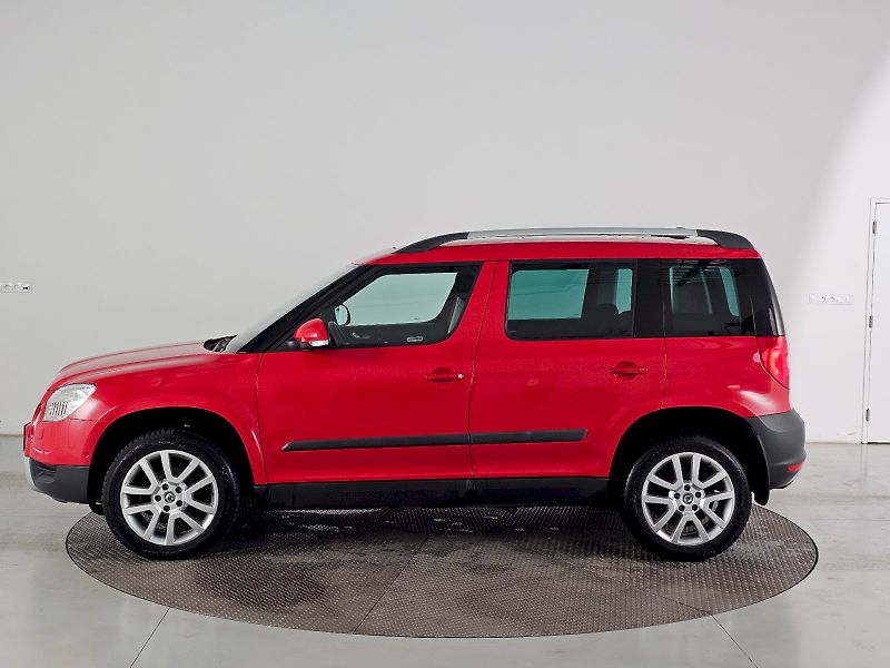 Škoda Yeti (2009) 1.2TSI 77kW  Ambition, panoram - fotka 3 z 21