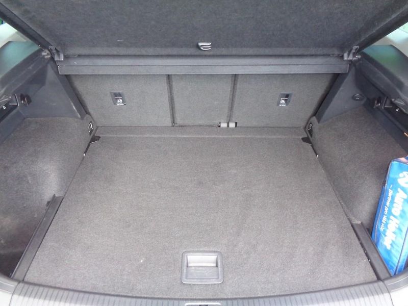 Volkswagen Tiguan 1.5 TSI MARATON EDITION - fotka 24 z 28