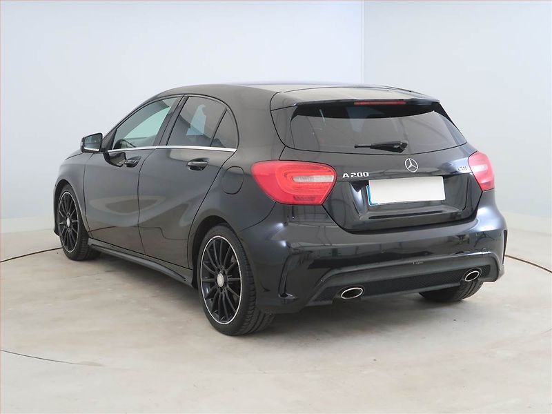 Mercedes-Benz Třídy A (2013) AMG line A 200 CDI, Kůže, Navi - fotka 4 z 16