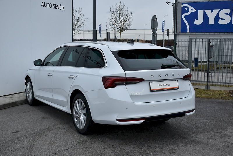 Škoda Octavia (2025) Combi Top Selection 1,5 TSI 11 - fotka 9 z 28