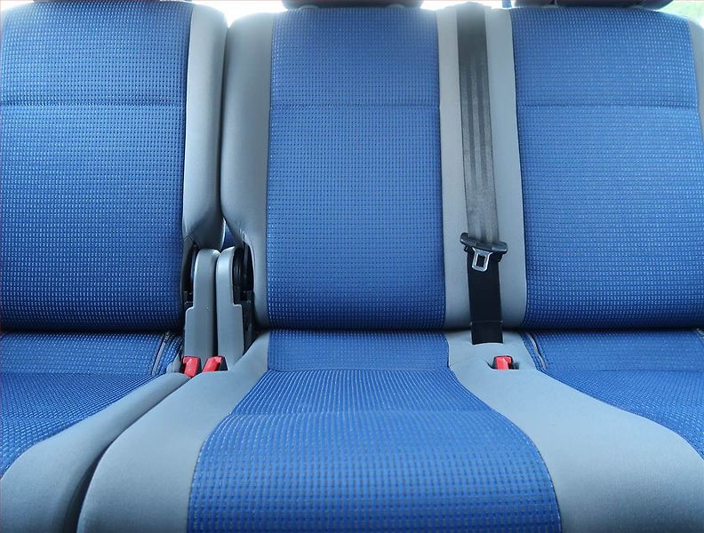 Volkswagen Caddy (2005) 1.6, 7Míst, 1Maj - fotka 10 z 17