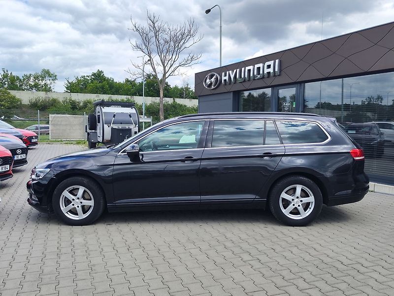 Volkswagen Passat 2.0 TDi/110kW Comfortline DSG - fotka 8 z 32