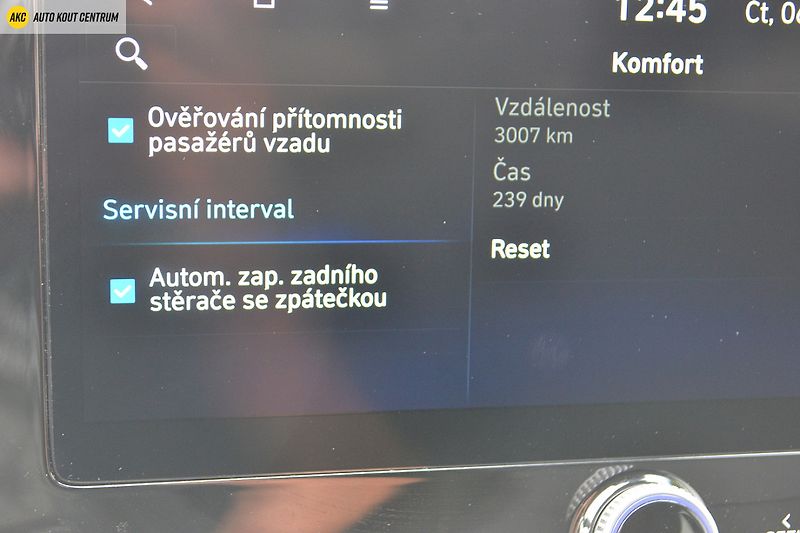 Hyundai i30 WG 1,5I MT SMART FAMILY NAVI - fotka 30 z 47