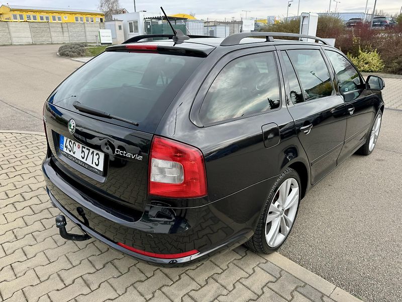 Škoda Octavia (2011) RS 2.0 TDI 125 kW - fotka 6 z 18