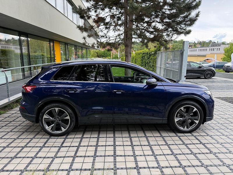Audi Q4 e-tron 40 e-tron  REZERVACE - fotka 35 z 36