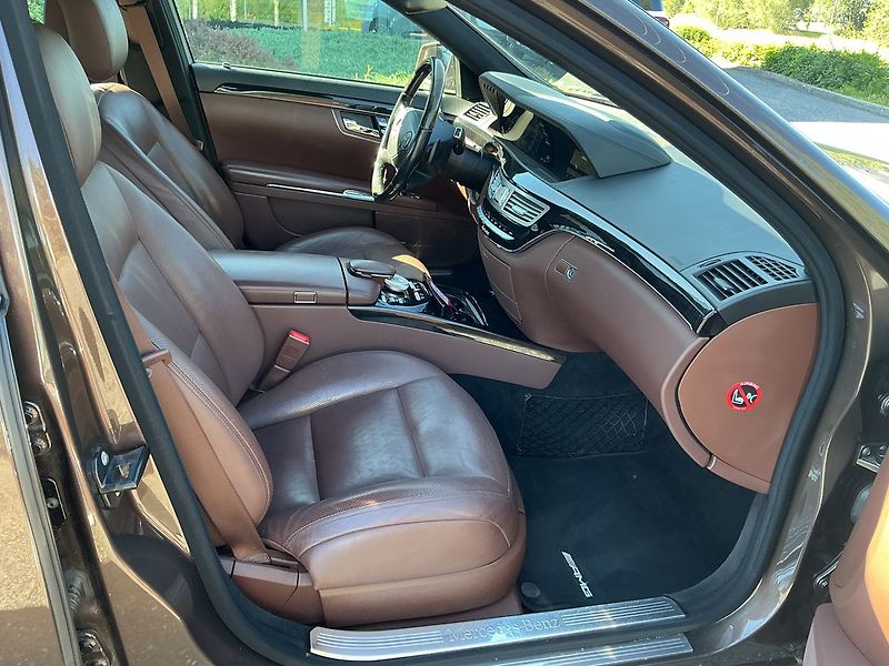 Mercedes-Benz Třídy S 350 d AMG 4MATIC - fotka 17 z 25