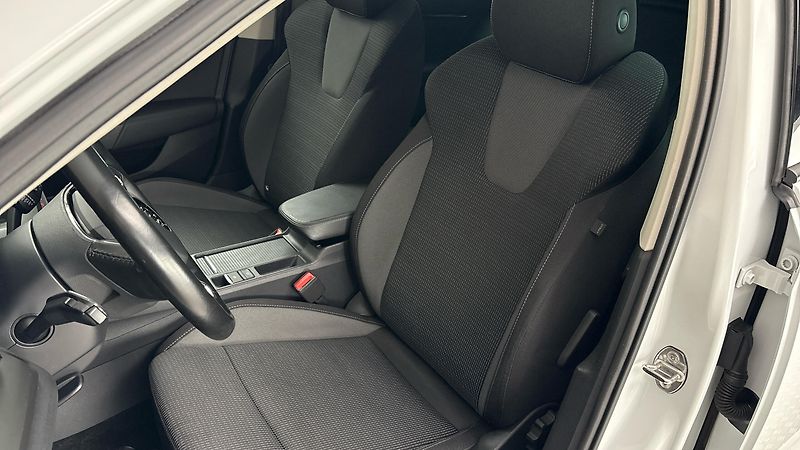Škoda Octavia 2.0 TDI Ambition - fotka 15 z 25