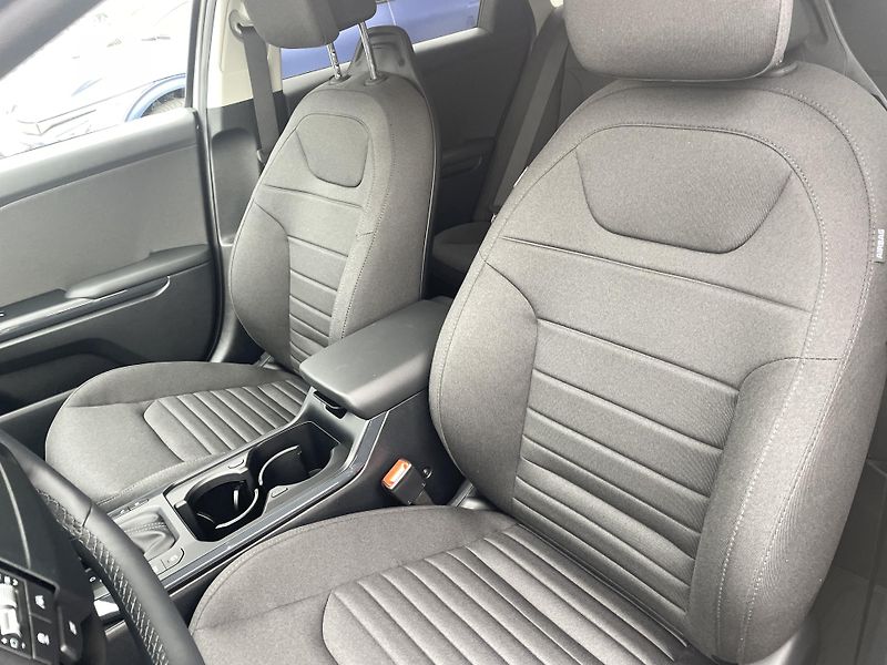 Kia K4 (2026) 1.0T-GDi MHEV EXCLUSIVE 7DCT - fotka 5 z 20