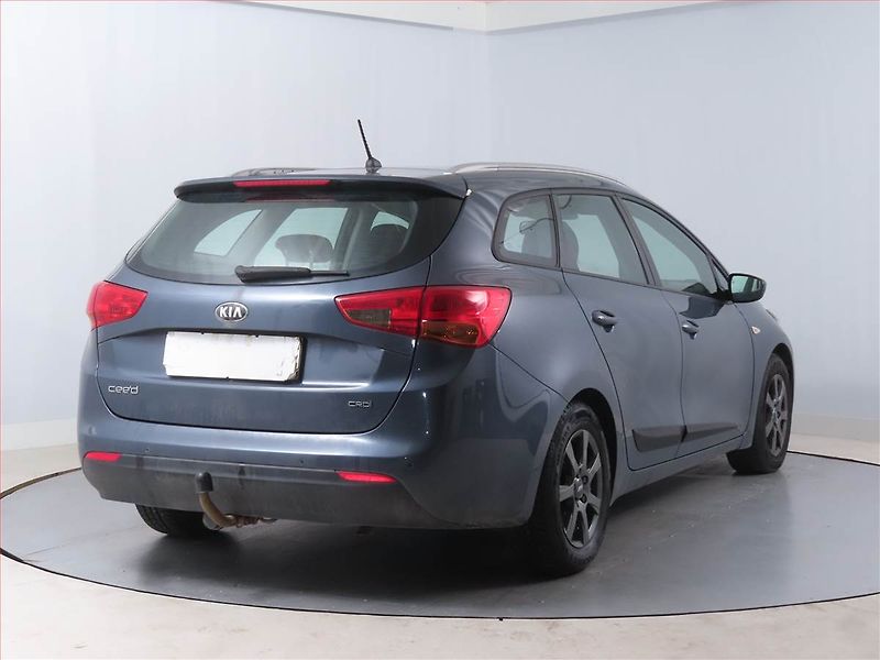 Kia Ceed (2016) 1.6 CRDi, Tempomat - fotka 5 z 14