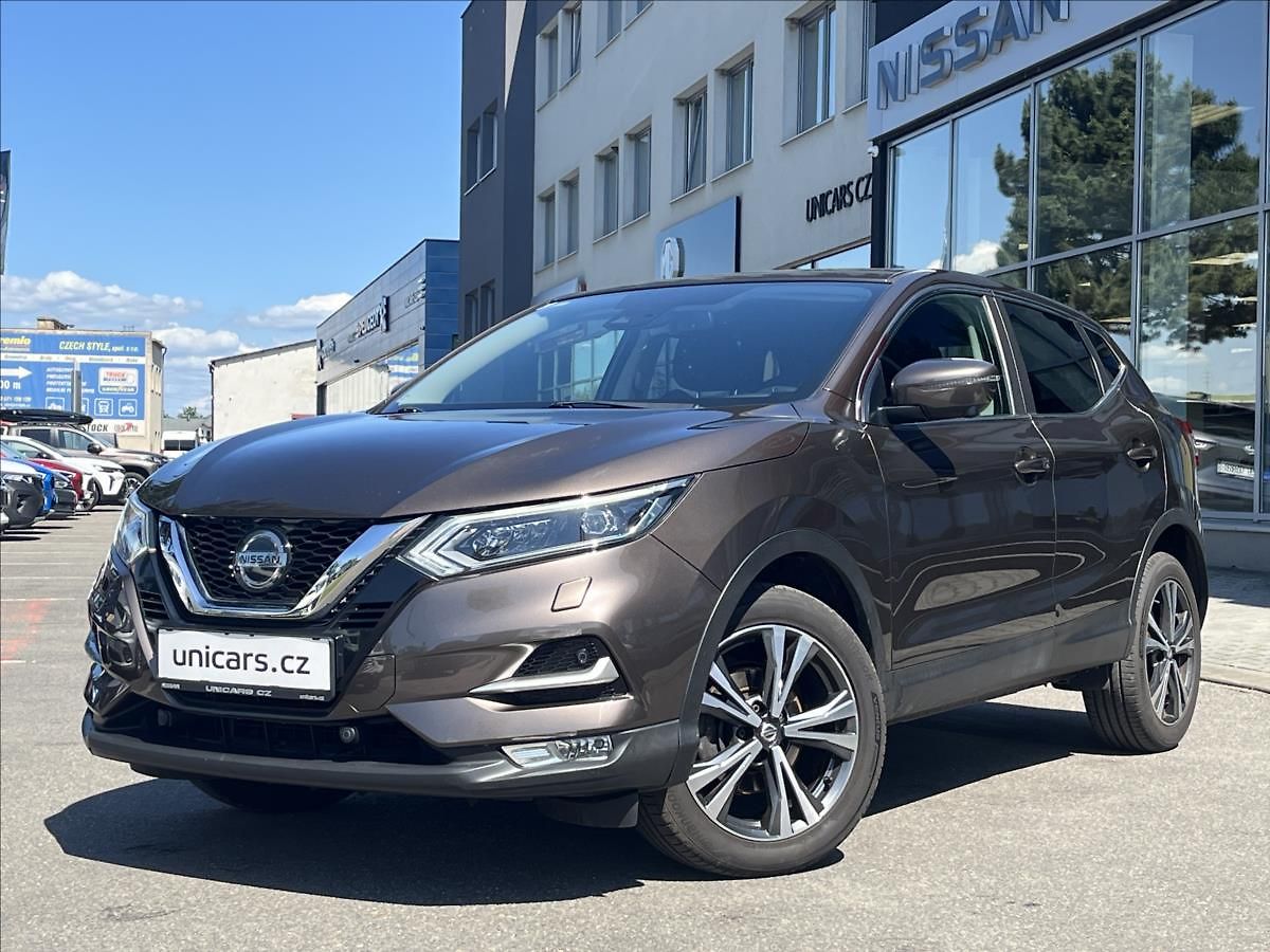Nissan Qashqai 1,3 DIG-T  N-Connecta
