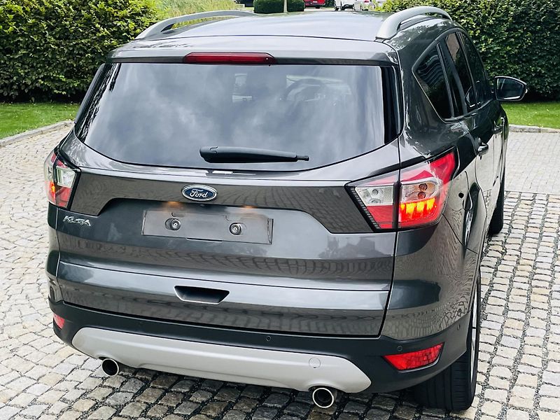 Ford Kuga 2.0TDCi MAN FACELIFT SERVISKA - fotka 13 z 45