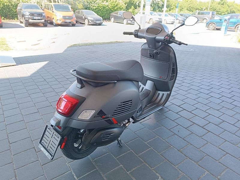 Vespa (2026) GTS 310 Super Sport Grigio Tra - fotka 6 z 14