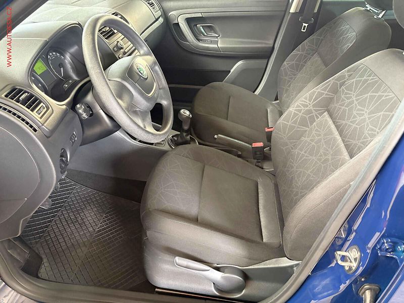 Škoda Fabia (2011) 1.2 TSi, Ambition - fotka 9 z 13