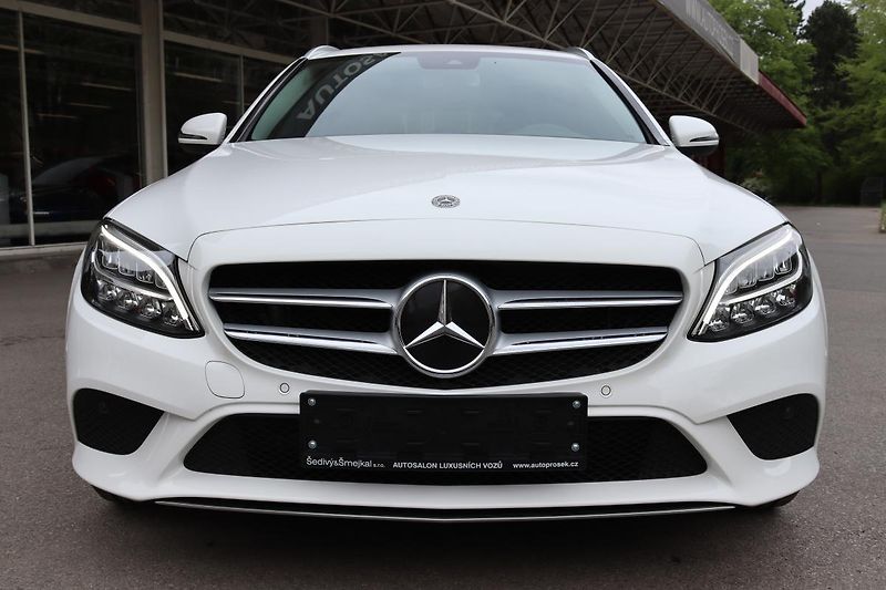 Mercedes-Benz Třídy C 300de PLUG-IN HYB KOMBI 225kW - fotka 3 z 48