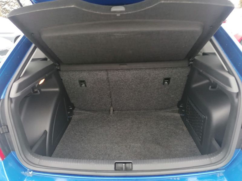 Škoda Rapid (2016) 1.4 TDi DSG výhřevy, Tempomat - fotka 20 z 22