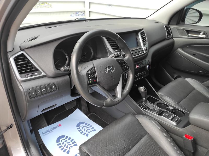 Hyundai Tucson 2.0 CRDI 136KW Style 4x4 - fotka 9 z 45