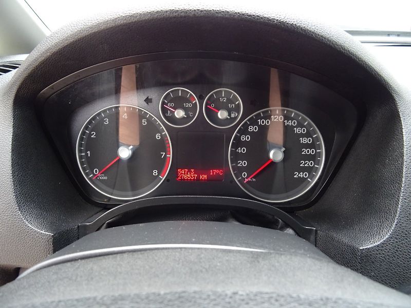 Ford C-MAX (2007) 1.6i,74kW - fotka 9 z 16