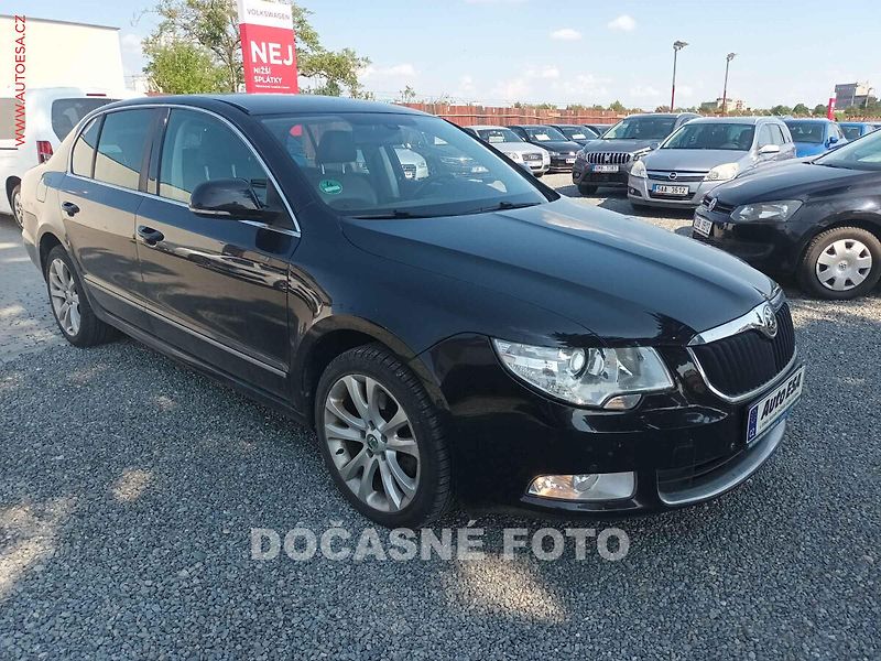 Škoda Superb (2012) 2.0TDi, 2.maj,ČR, servis - fotka 1 z 3