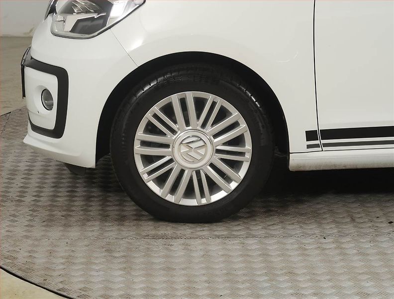 Volkswagen up! (2019) 1.0 MPI, ČR,1.maj, Tempomat - fotka 14 z 16