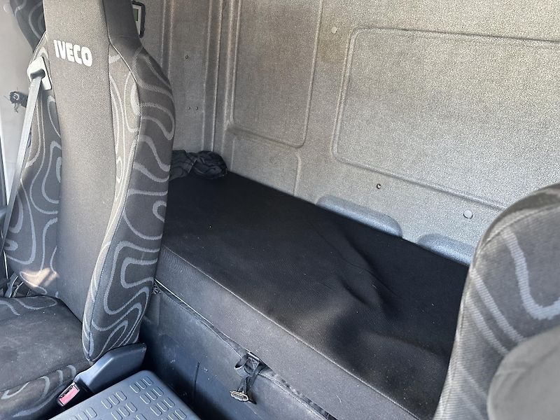 Iveco Eurocargo (2012) 90E22  PLACHTA ČELO EUR5  - fotka 34 z 36